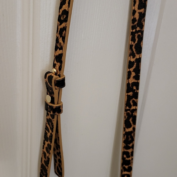 SPARTINA 449 BROWN CROSSBODY BAG LIKE NEW, NO CALL OUTS!💥💥 - Picture 4 of 8